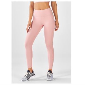 Fabletics High-Waisted Solid Powerhold 7/8 Length Leggings Size Small NEW Pink